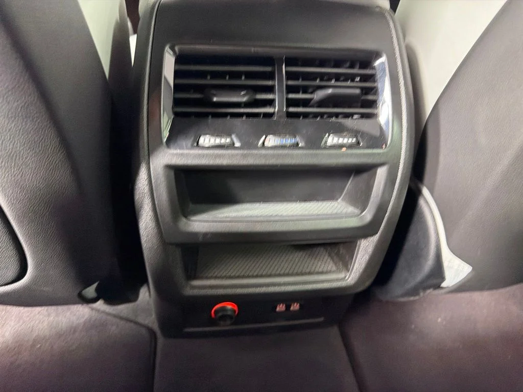 Certified Used 2025 Black Sapphire Metallic BMW xDrive40i image 17