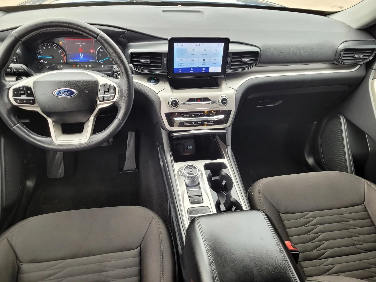 Used 2020 Blue Ford XLT image 18