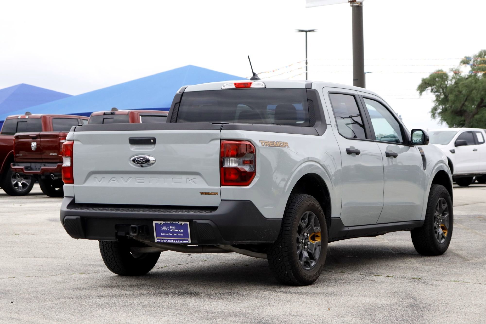 Used 2024 Cactus Gray Ford XLT Advanced image 5
