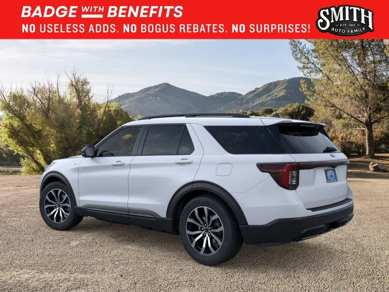 New 2026 Space White Metallic Ford ST-Line image 5