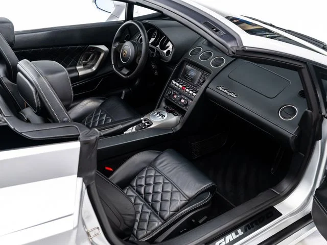 Used 2011 Silver Lamborghini LP560-4 image 113