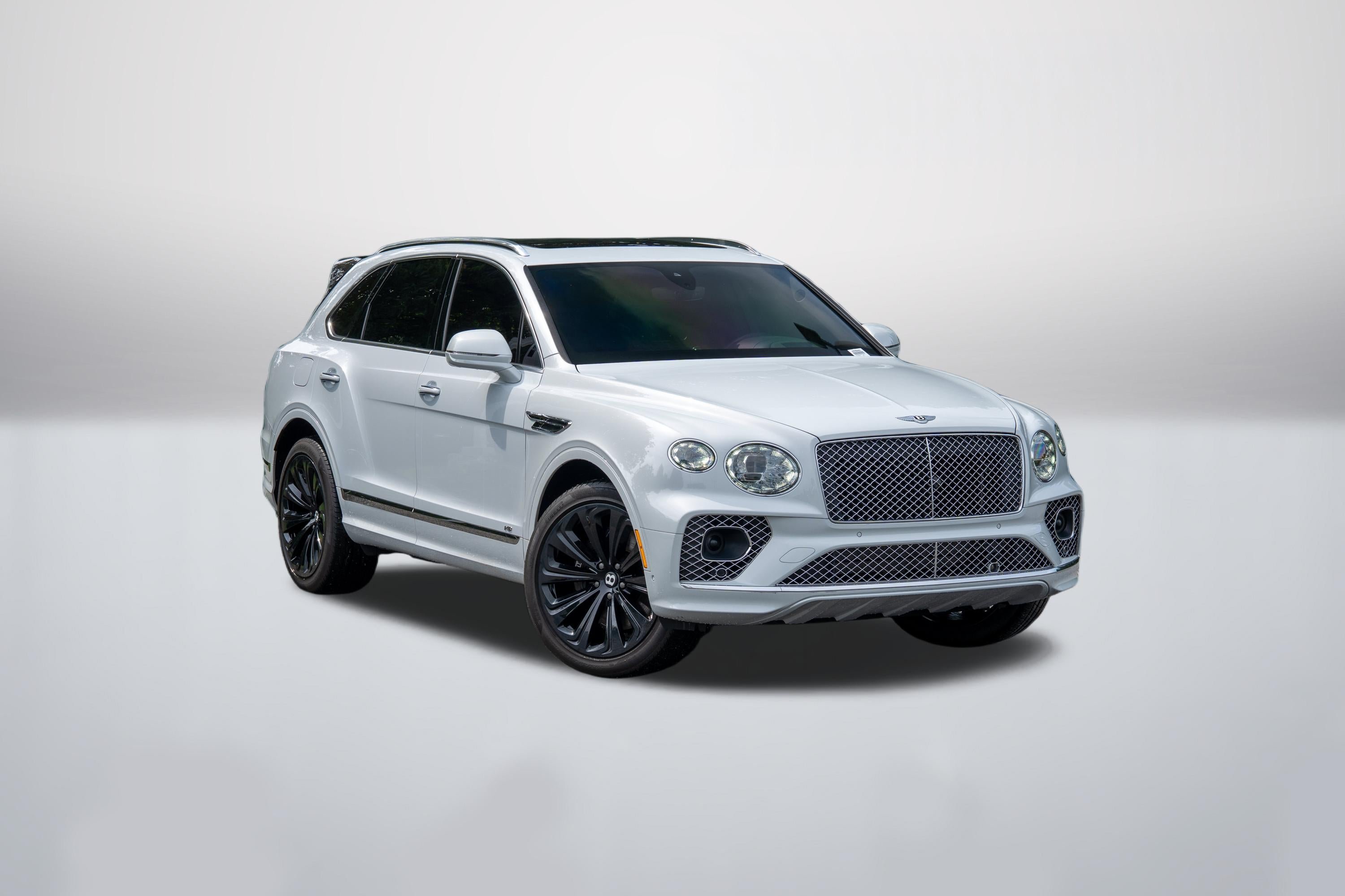 Used 2022 Ghost White Pearlescent by Mulliner Bentley V8 image 1