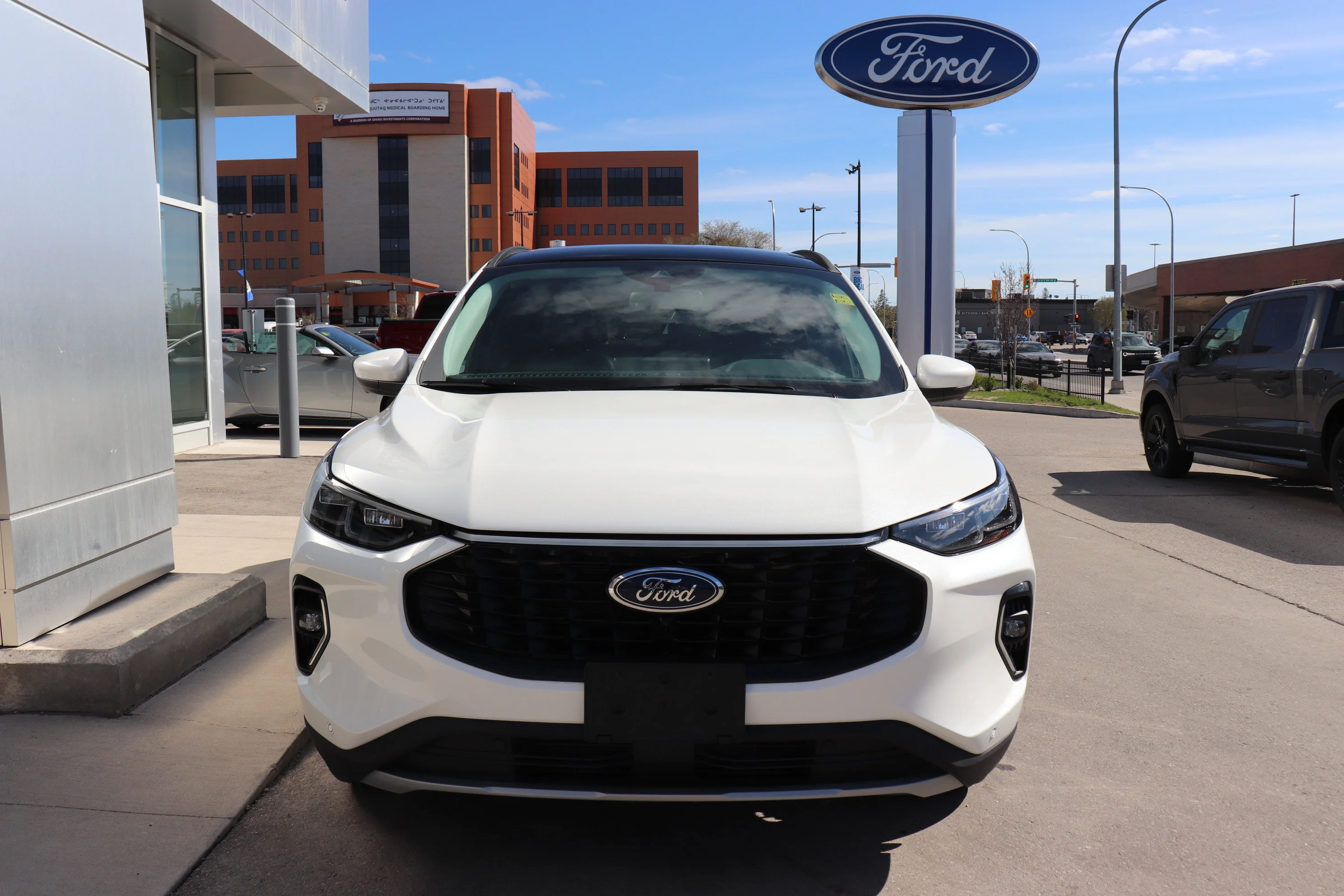Certified Used 2023 White Ford Platinum AWD image 2