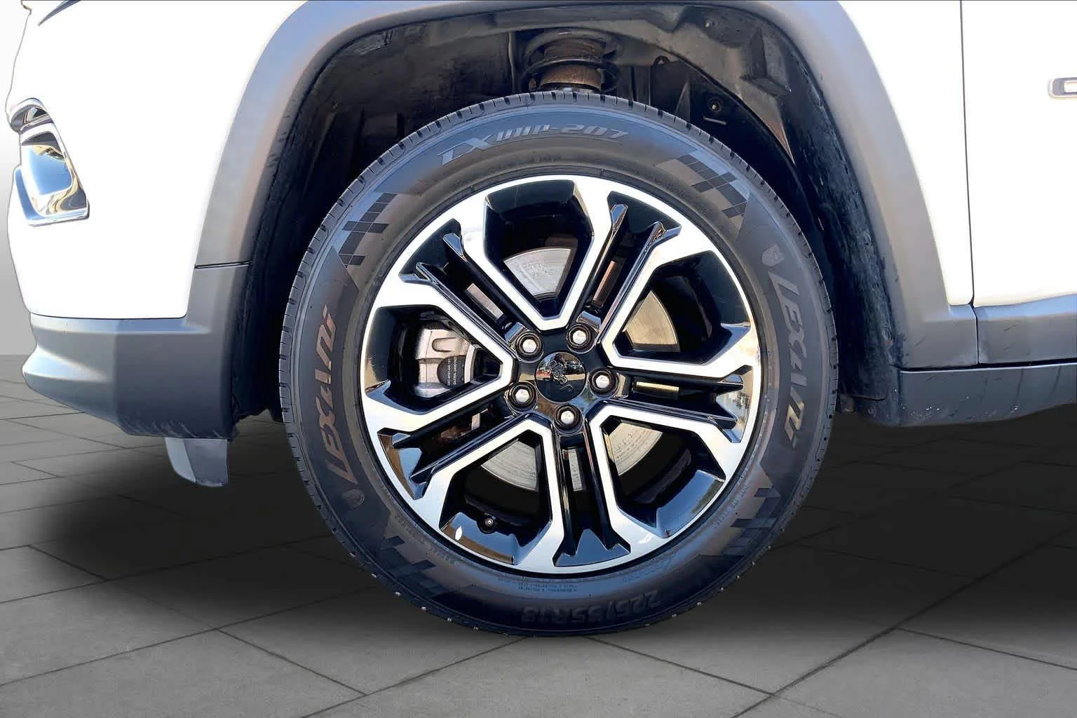 Used 2024 Bright White Clearcoat Jeep Limited image 10