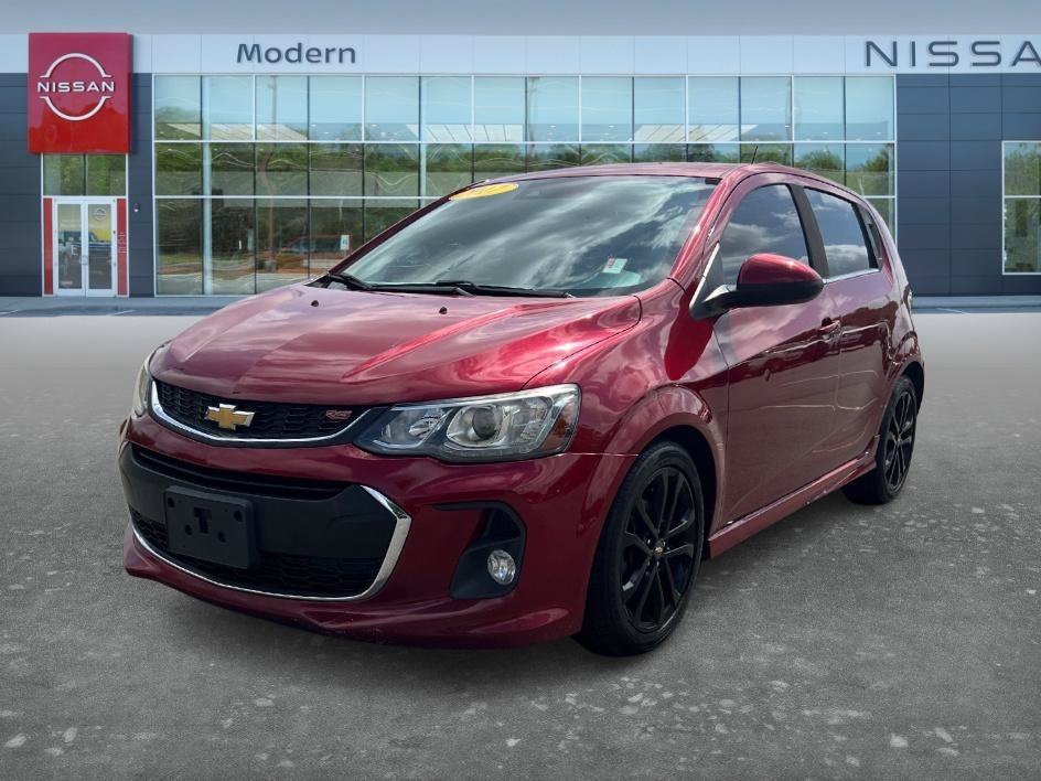 Used 2017 Cajun Red Tintcoat Chevrolet Premier image 1