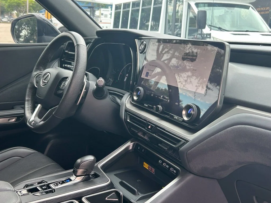 Certified Used 2024 Mica Lexus 500h F SPORT Premium image 27