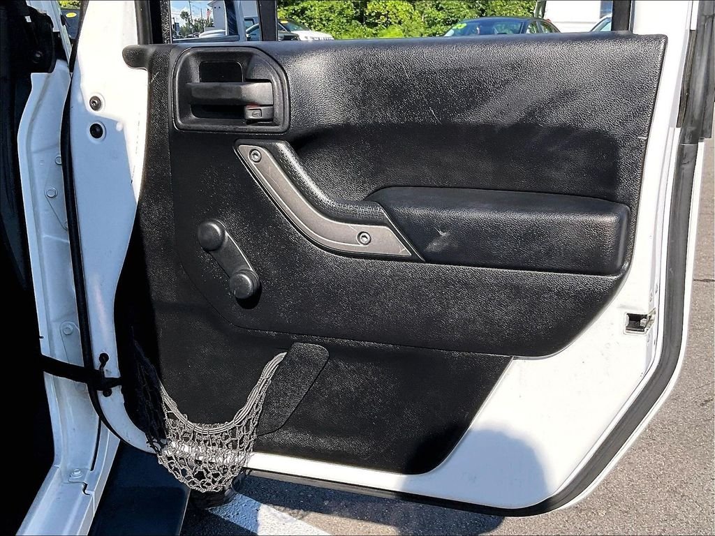 Used 2014 White Jeep Sport image 24