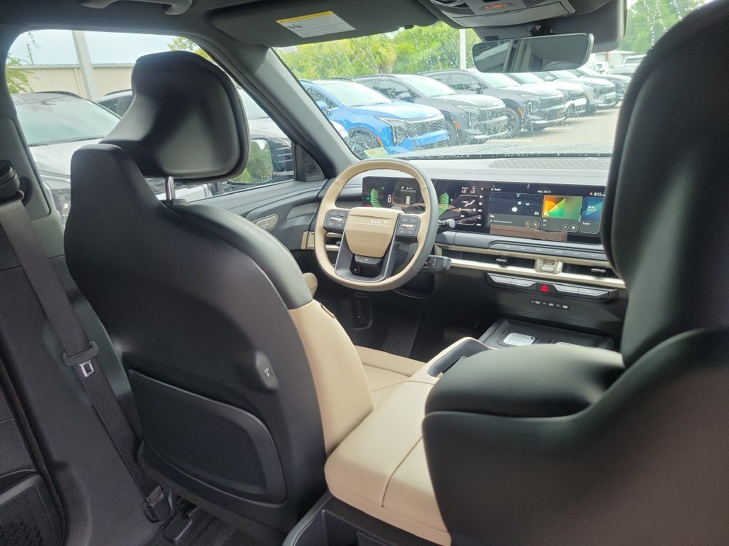 New 2027 Ebony Black Kia EX image 11