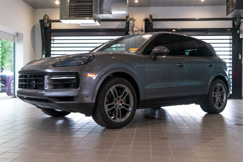 Used 2025  Porsche Base image 1