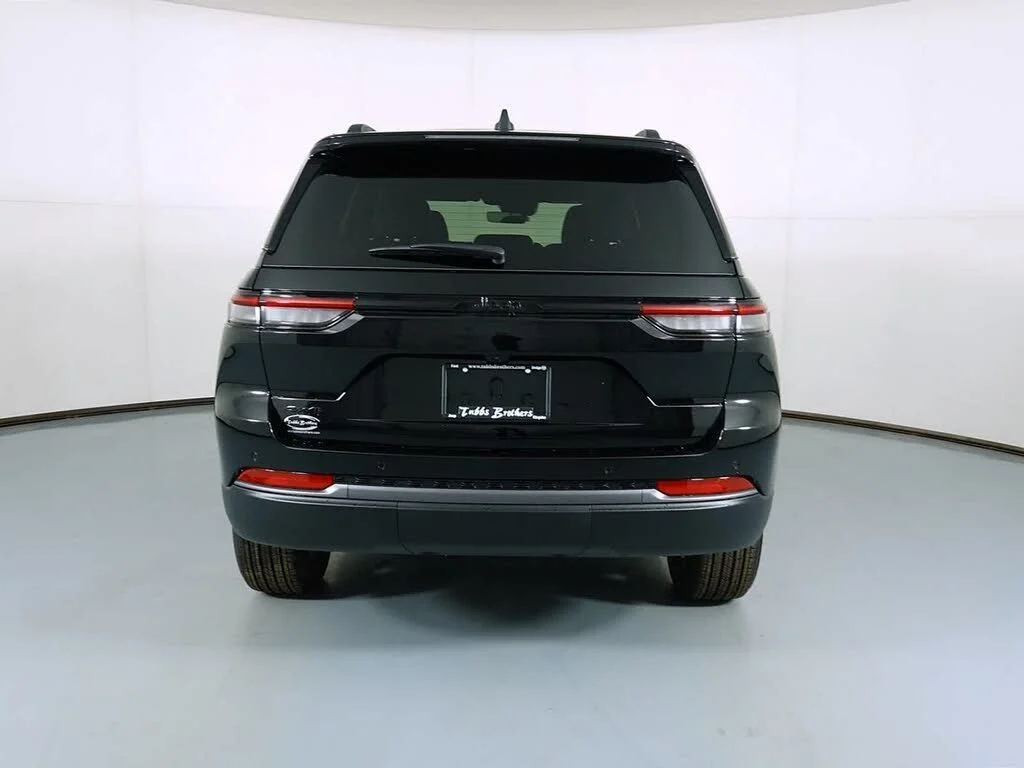 New 2026 Black Jeep Altitude image 5