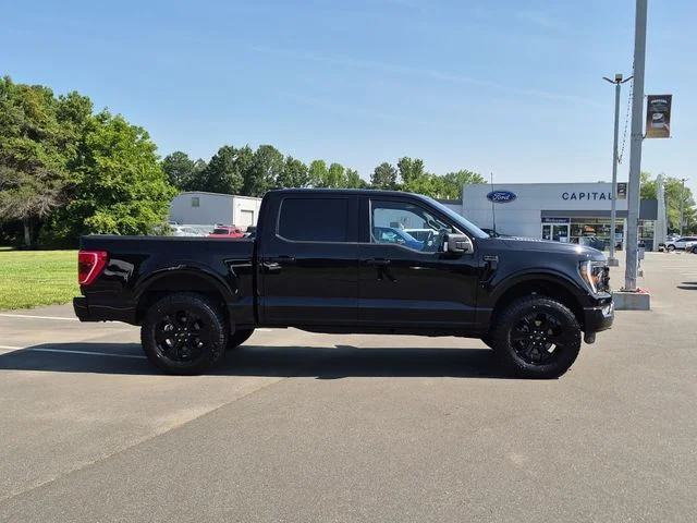 Used 2022 Black Ford XLT image 14