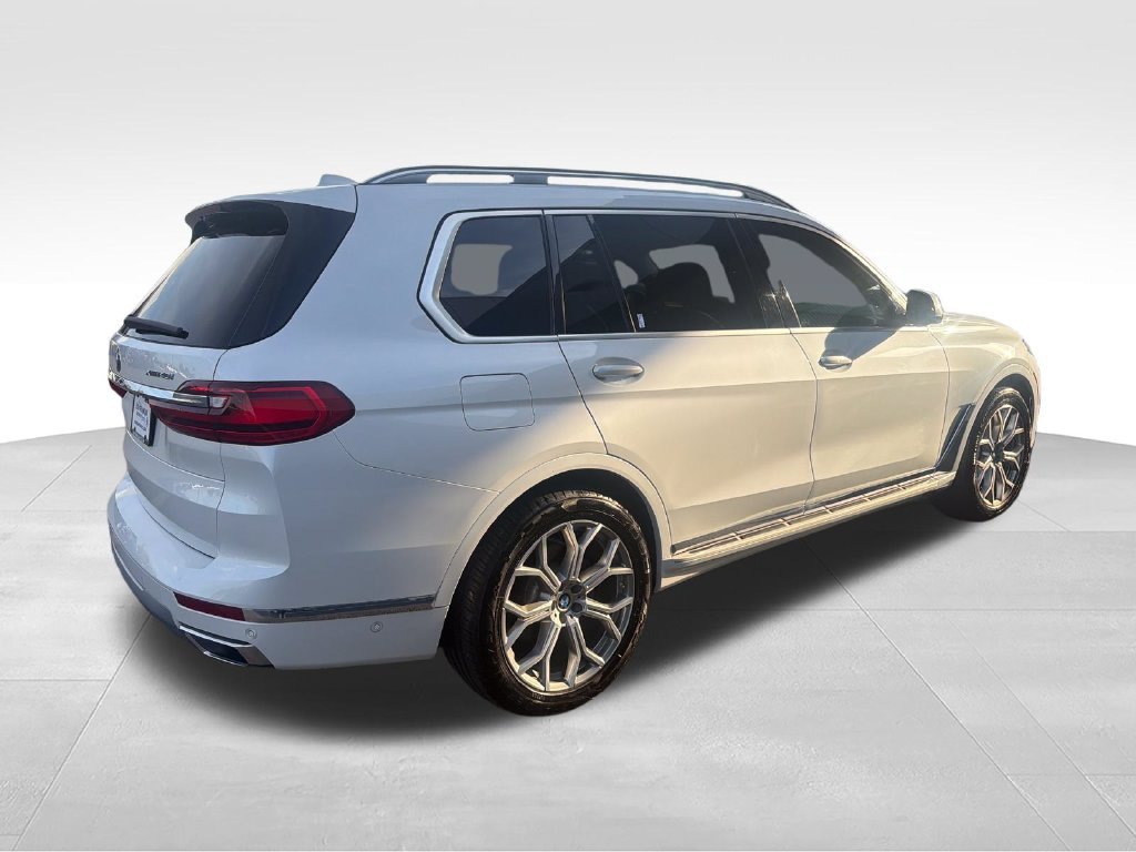 Used 2020 White BMW xDrive40i image 5