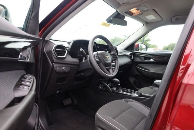 Used 2025 Red Chevrolet LT image 15