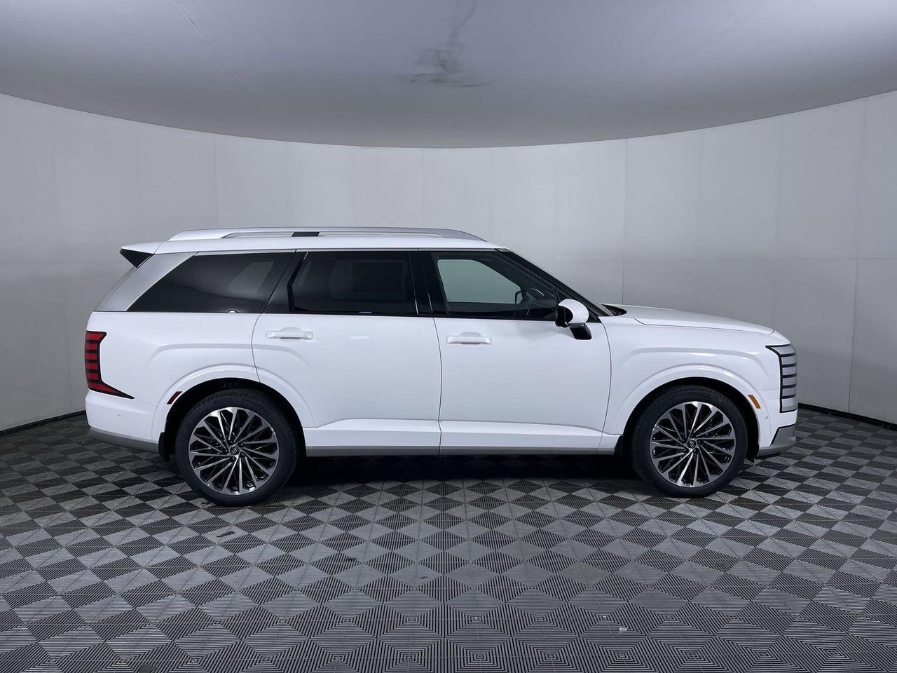 New 2026 Creamy White Pearl Hyundai Calligraphy AWD image 4