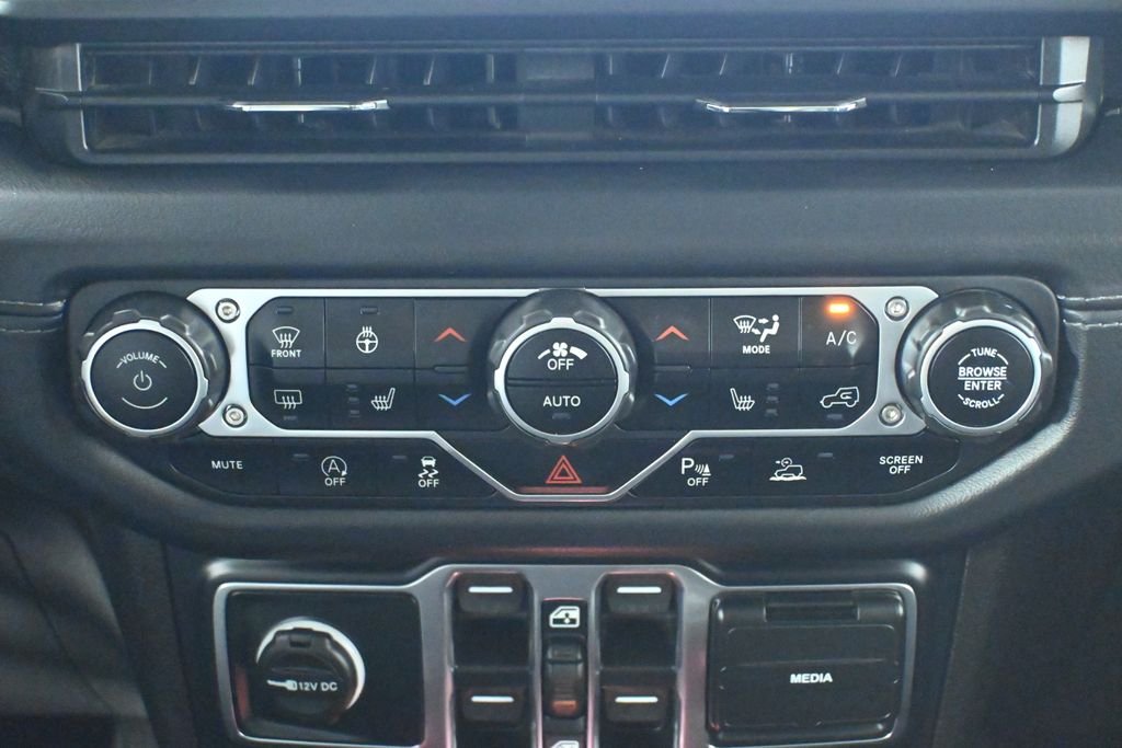 2024 Jeep Wrangler 4-Door Sahara - Photo 24