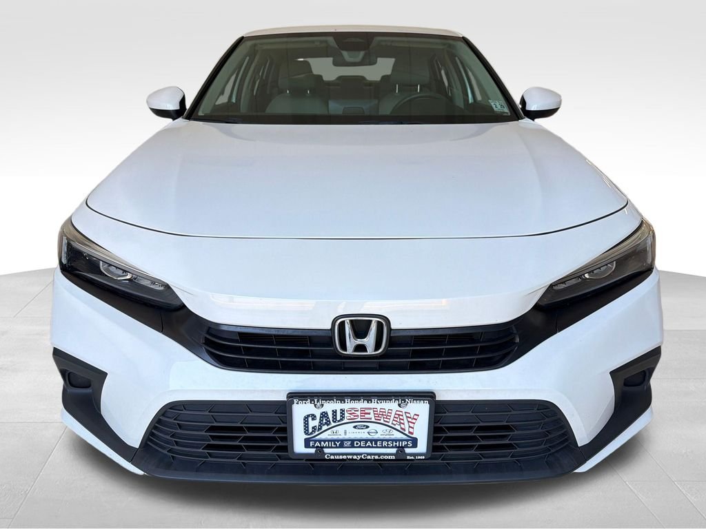 Used 2024  Honda LX image 3