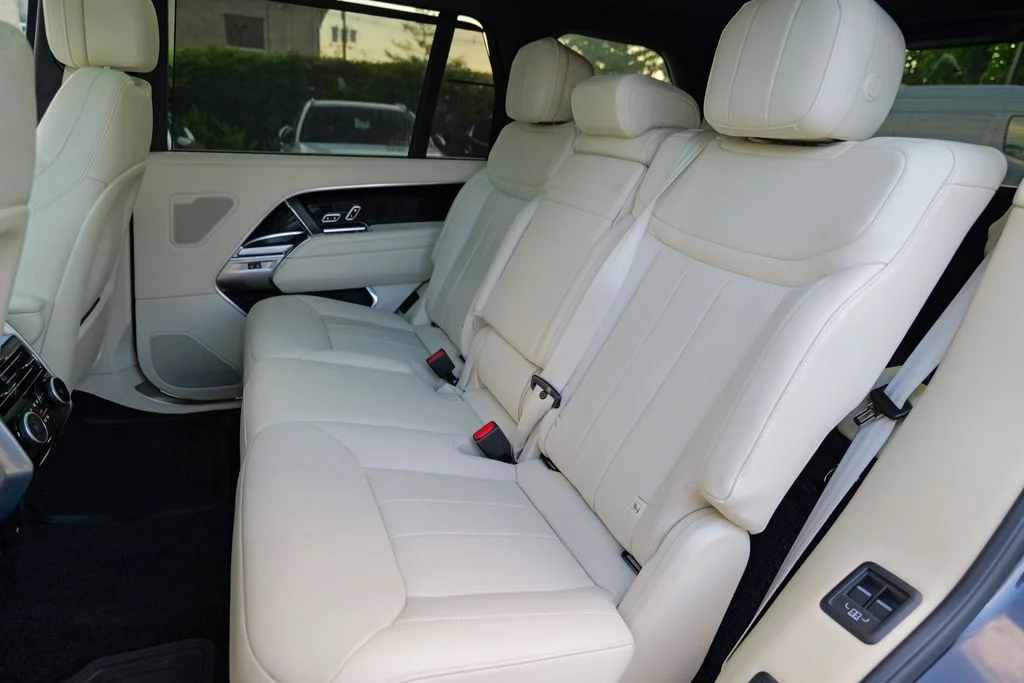 Used 2025 Gray Land Rover SE image 28