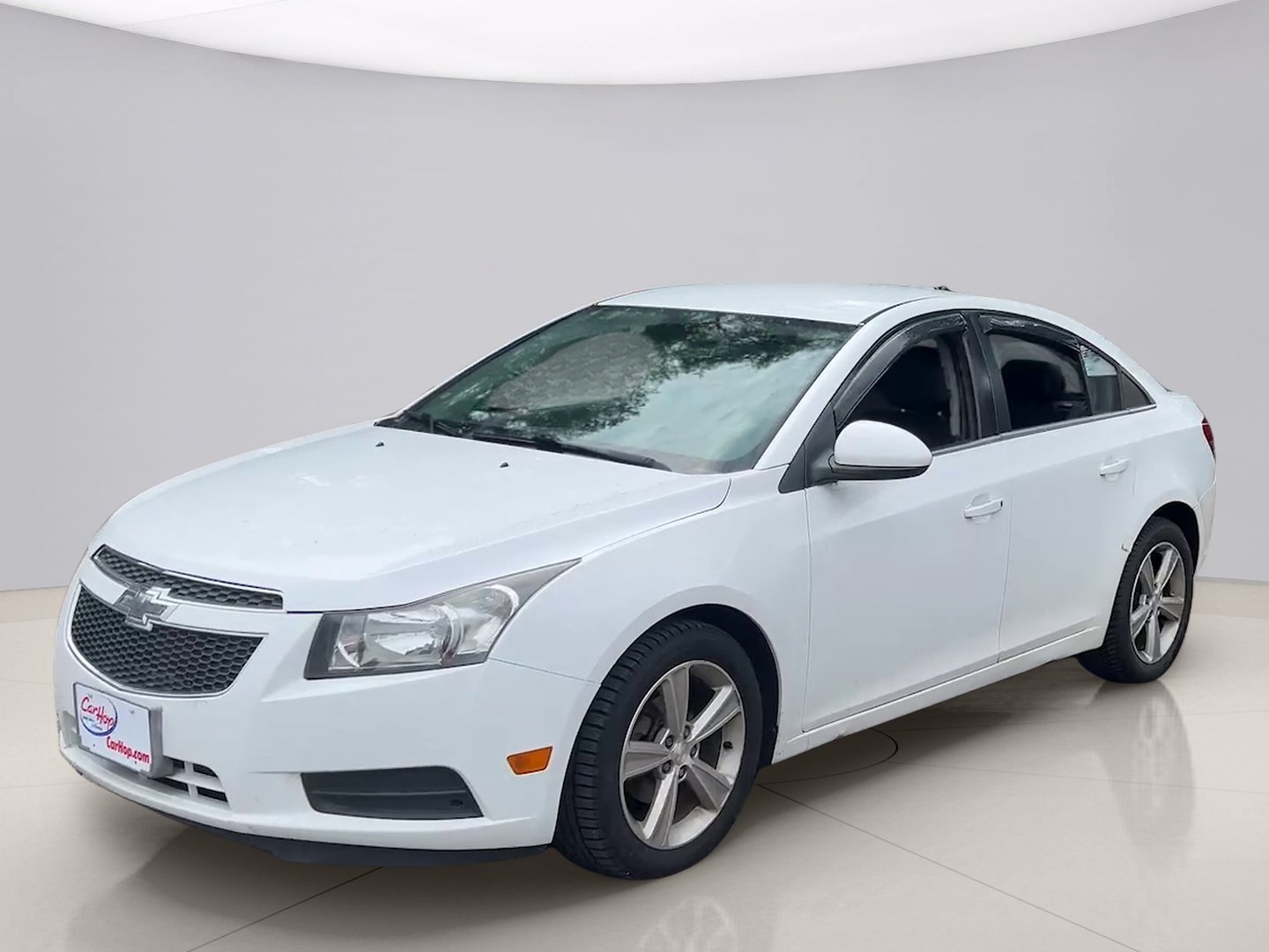 Used 2014 White Chevrolet 2LT image 1