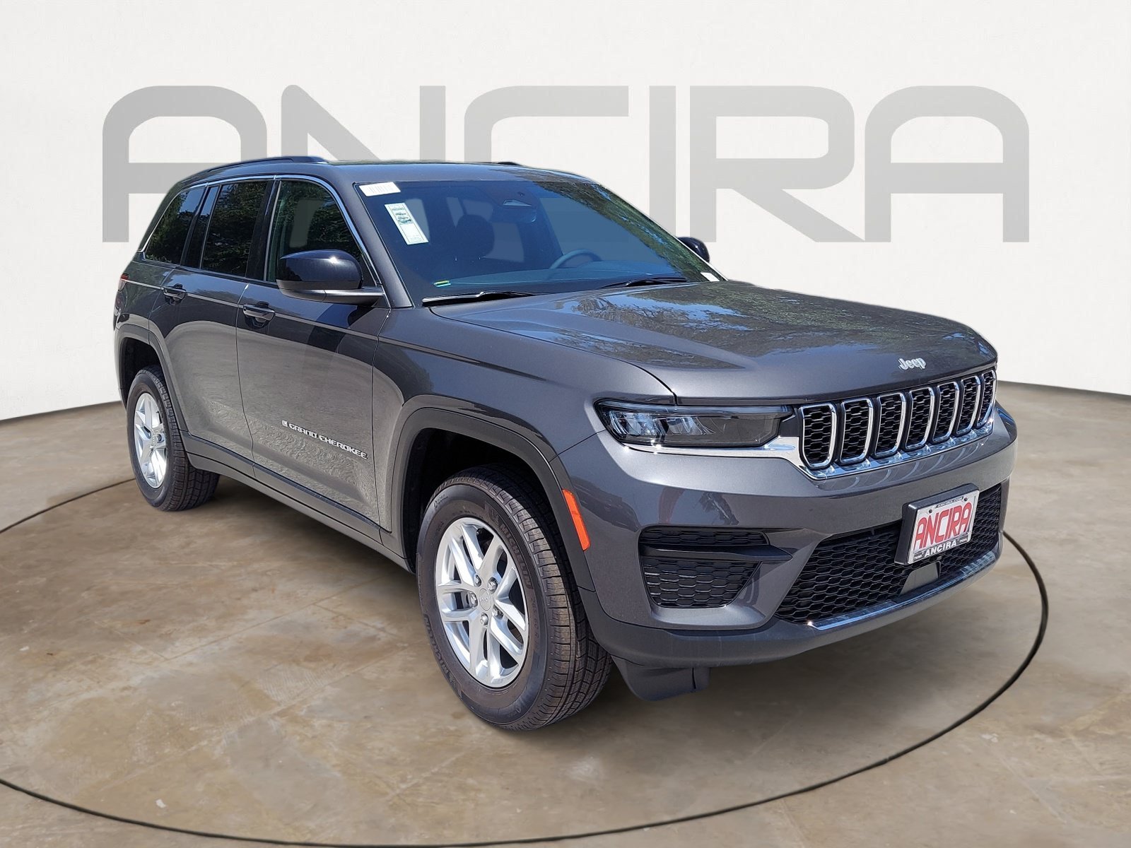 New 2026 Baltic Gray Metallic Clearcoat Jeep Laredo image 4