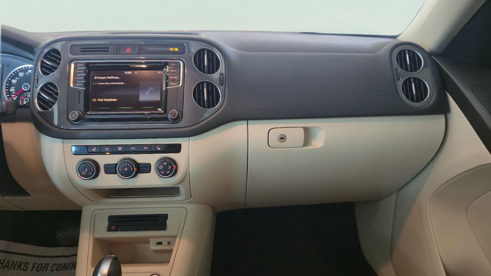 Used 2017  VOLKSWAGEN  image 21