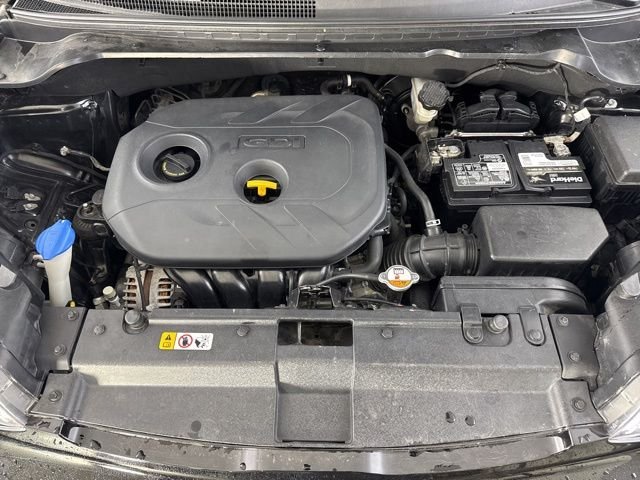 Used 2017 Black Kia Plus image 17