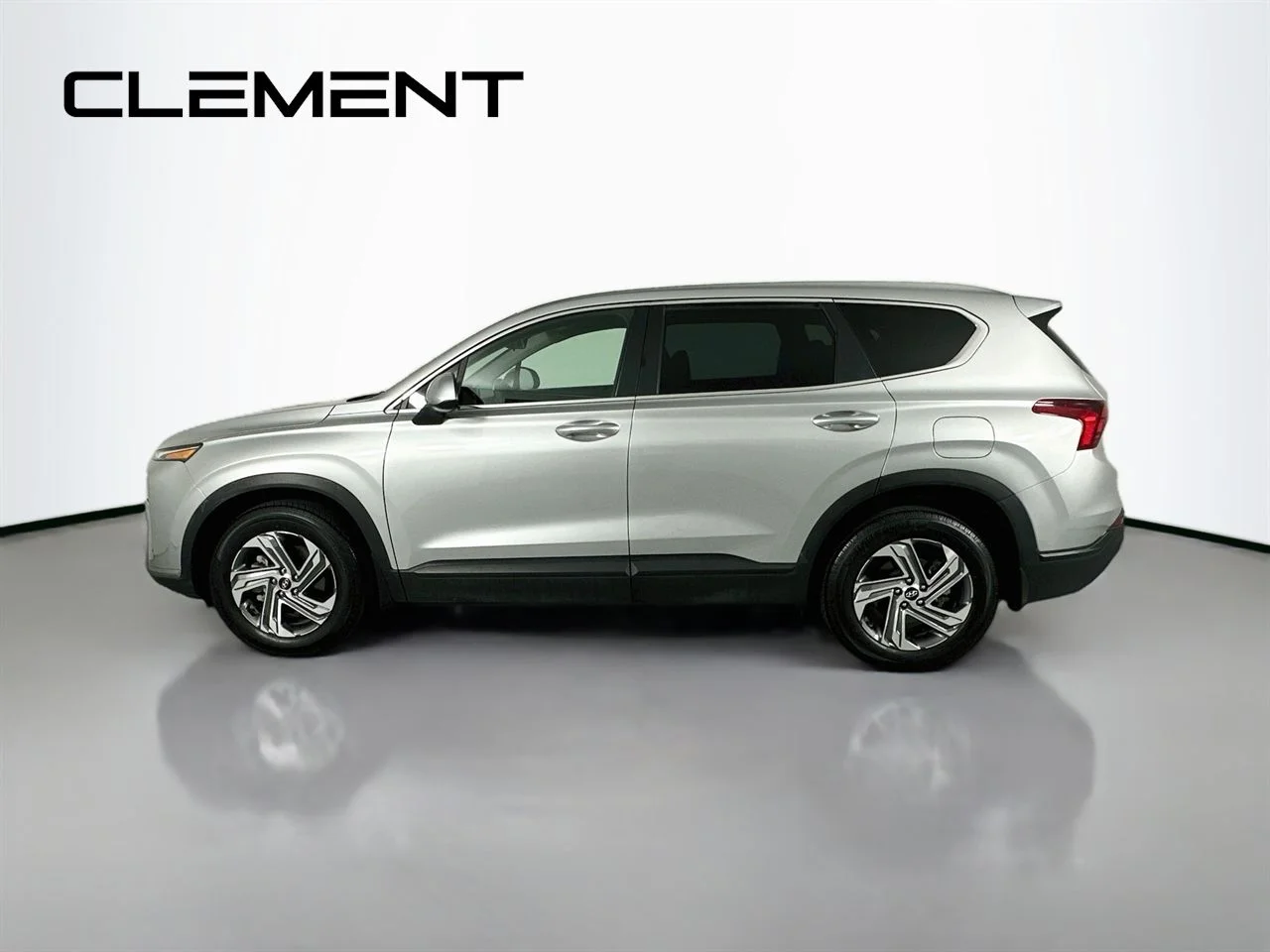 Used 2023 Shimmering Silver Pearl Hyundai SE image 6