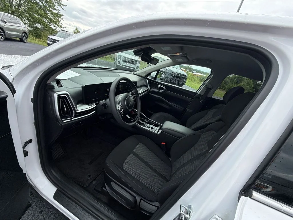 Used 2024 White Kia LX image 10