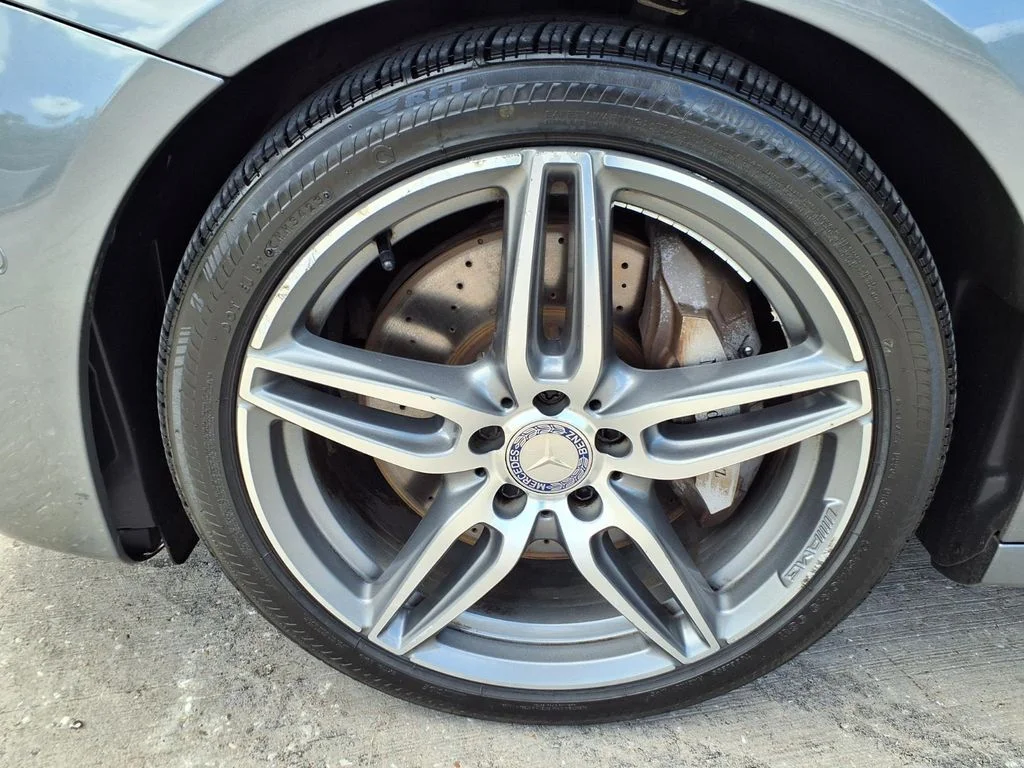 Used 2017 Gray Mercedes-Benz E 300 image 9