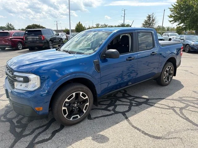 Used 2023 Blue Ford XL image 6