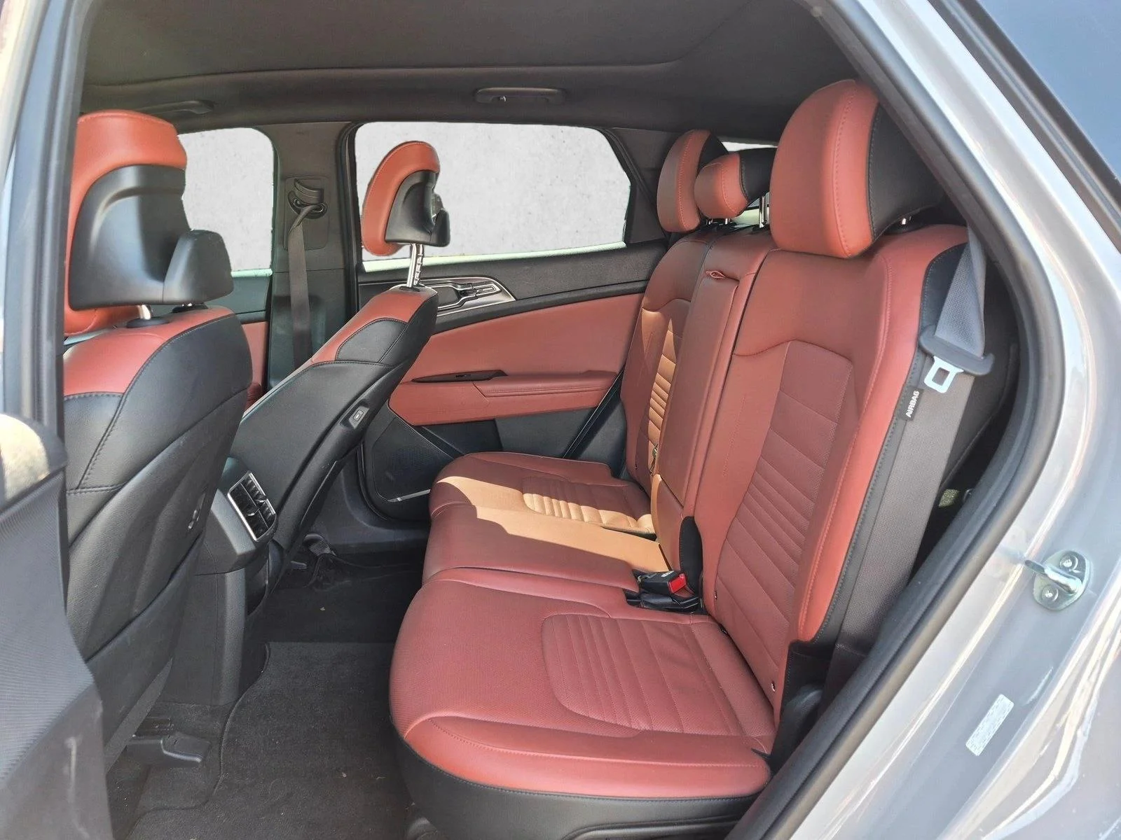 Used 2024 Wolf Gray Kia SX-Prestige image 17