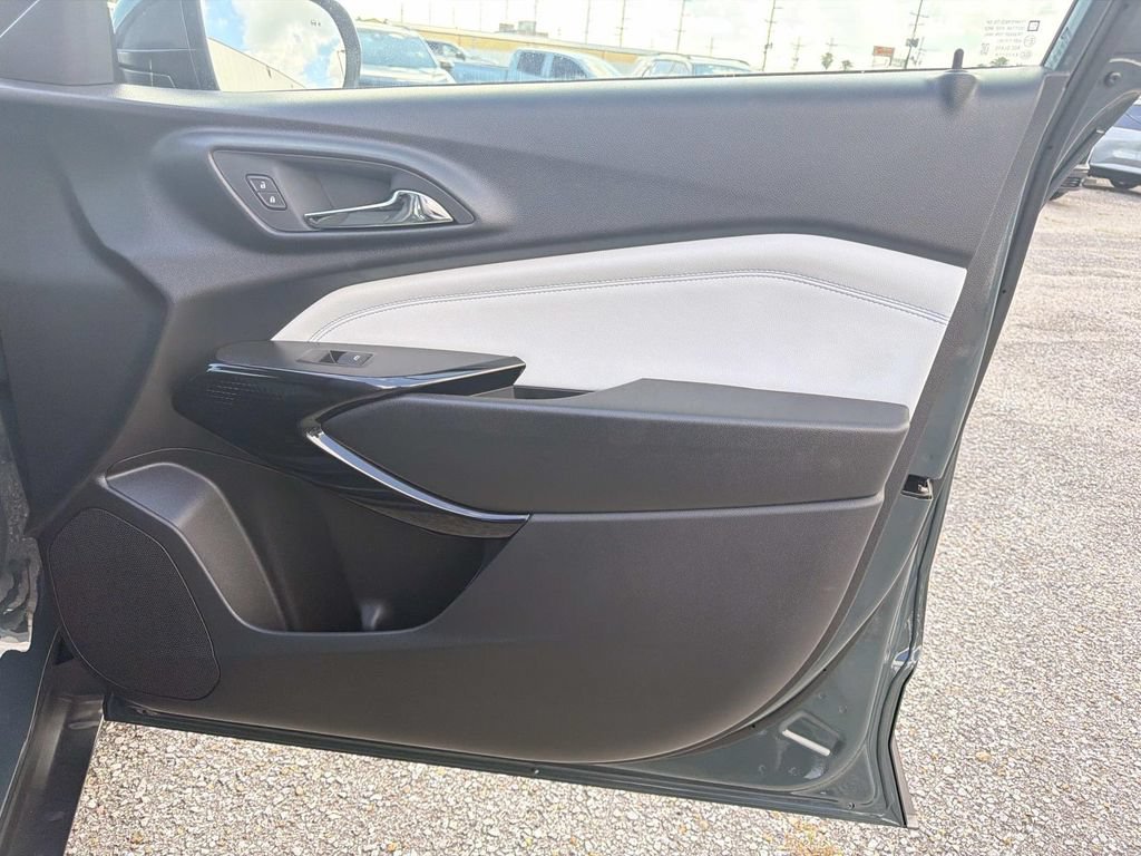 2026 Chevrolet Trax LT - Photo 15
