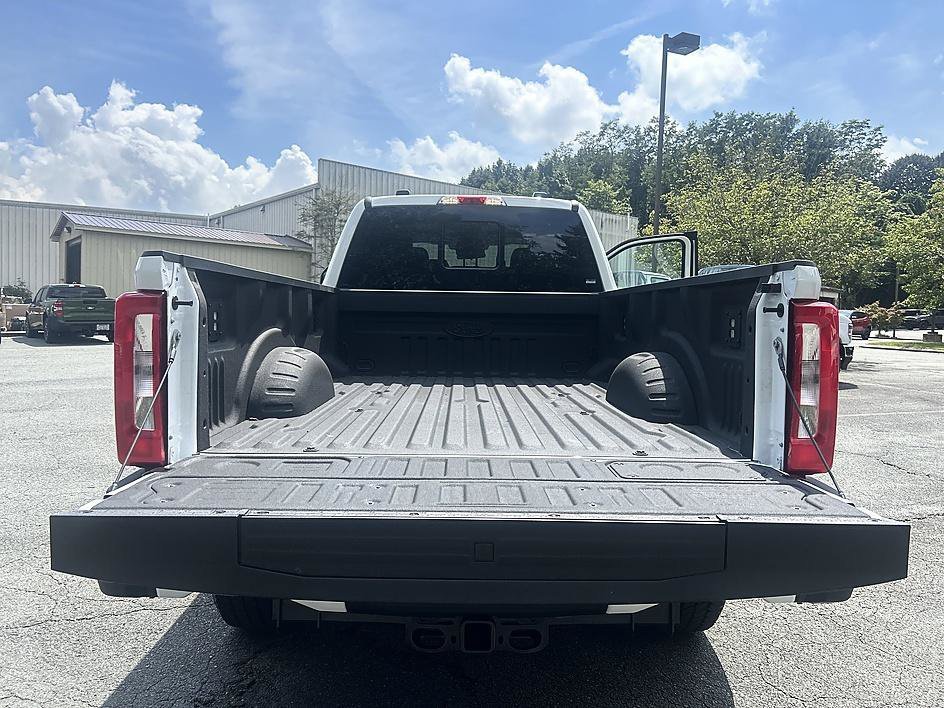 2026 Ford F-350 Super Duty XL - Photo 22
