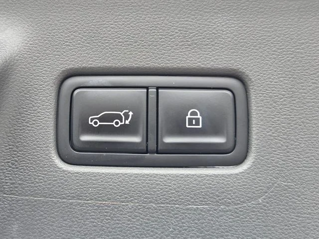 Used 2024 Gray Hyundai SEL image 31