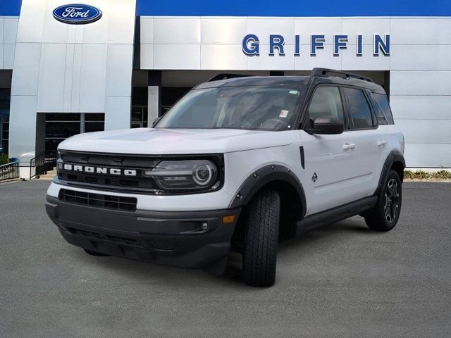 Used 2022 White Ford Outer Banks image 11