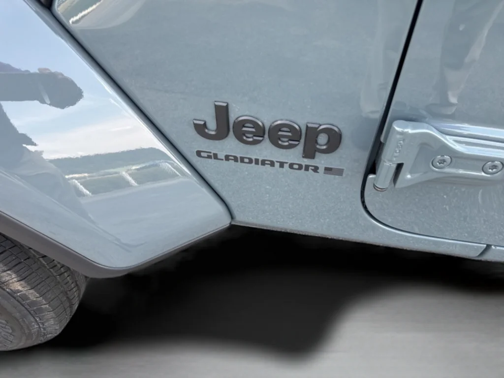 2025 Jeep Gladiator Sport S - Photo 25