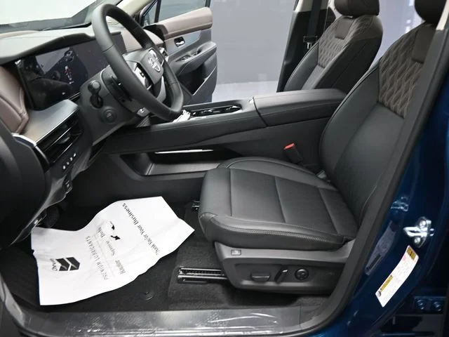 Used 2025 Blue Nissan Platinum image 31
