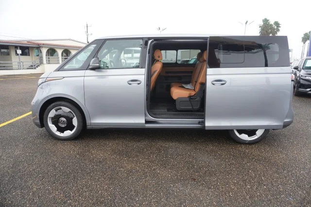 2025 Volkswagen ID. Buzz PRO S - Photo 34