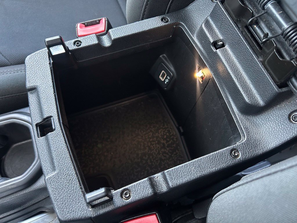 Used 2018 Gray Jeep Unlimited Sahara image 27