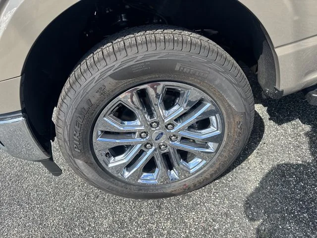 New 2026 Gray Ford XLT image 12
