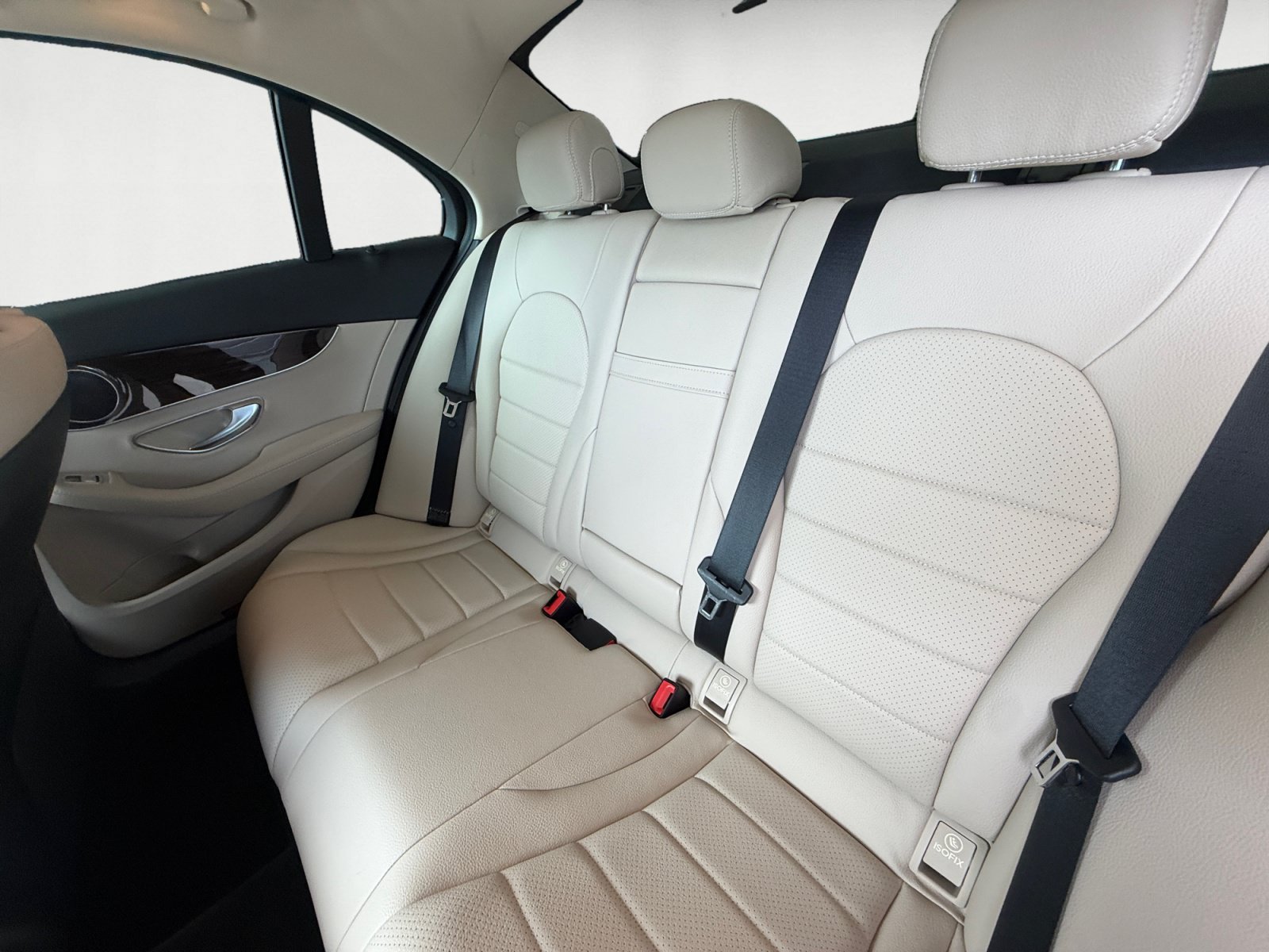 Used 2019 designo Diamond White Metallic Mercedes-Benz C 300 image 13