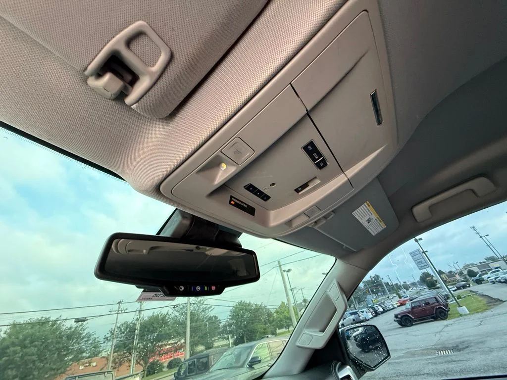 Used 2018 Blue Chevrolet LTZ image 26
