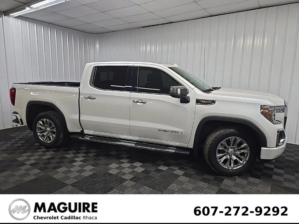 Used 2021 White GMC Denali image 1