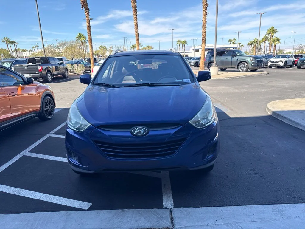 Used 2011 Blue Hyundai GLS image 2