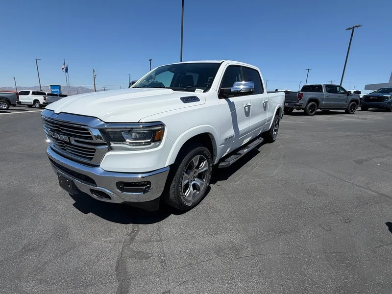 Used 2022 Bright White Clea Ram Laramie image 7