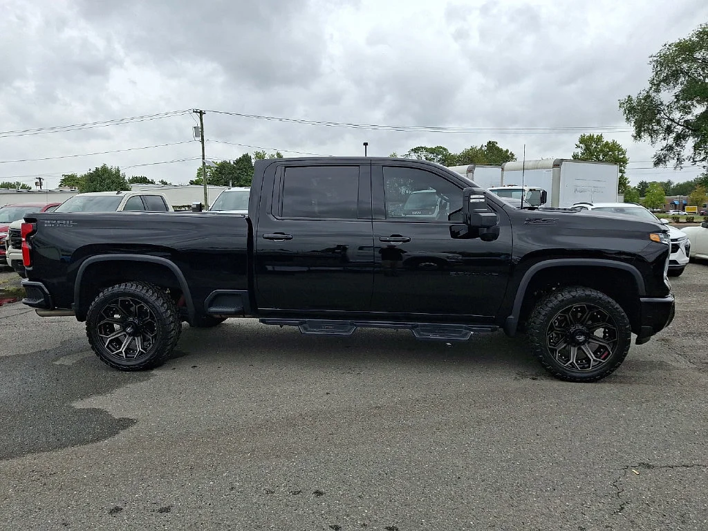 Used 2025 Black Chevrolet LTZ image 13