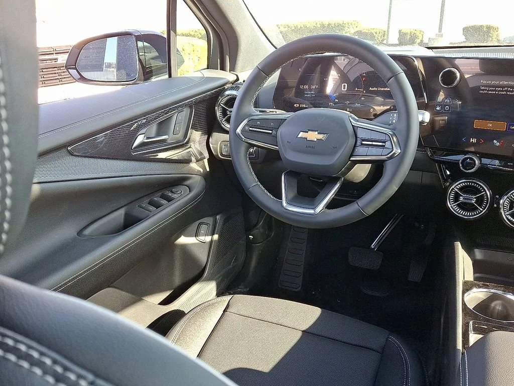 New 2025 Sterling Gray Metallic Chevrolet LT image 11