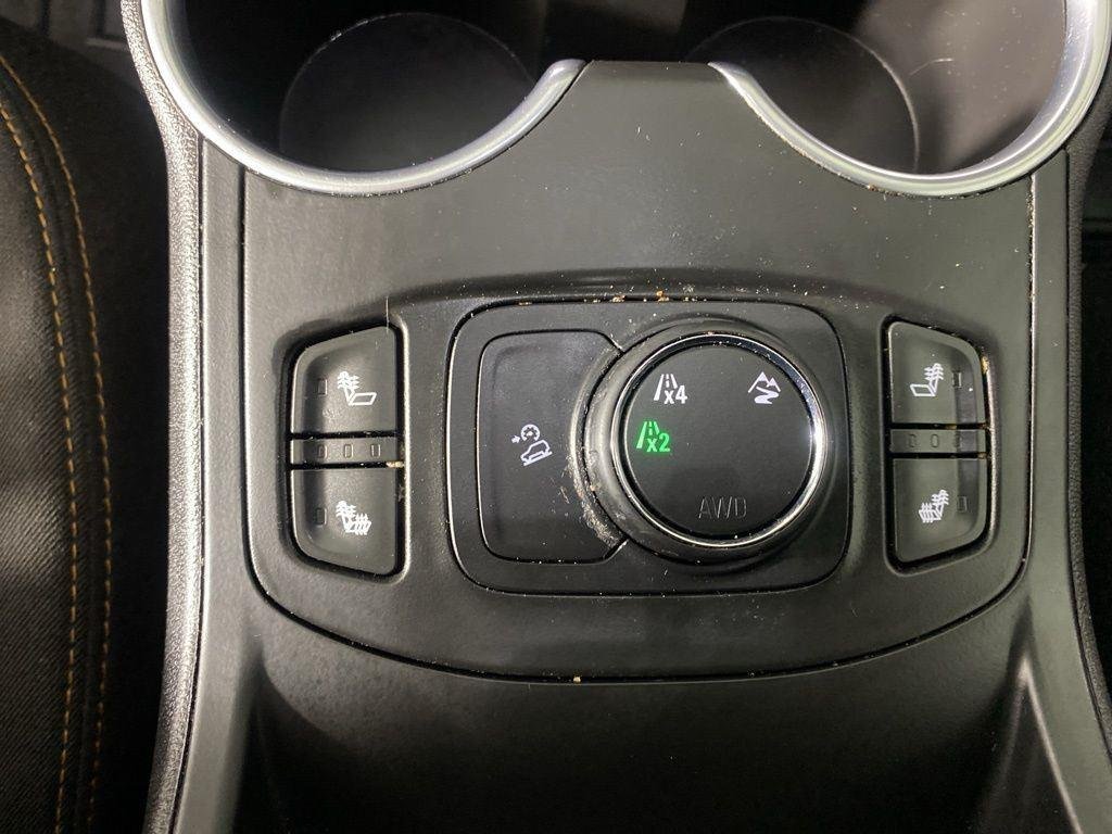 Used 2019 Summit White GMC SLE image 22
