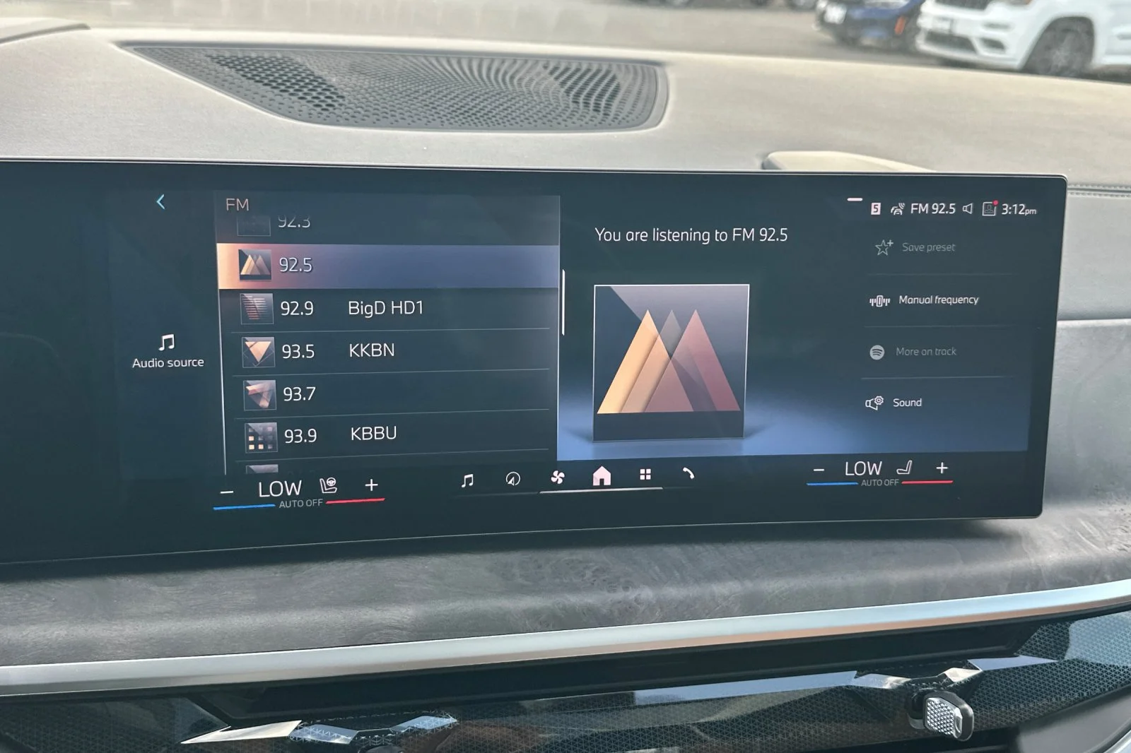 New 2027 Brooklyn Grey Metallic BMW xDrive40i image 16