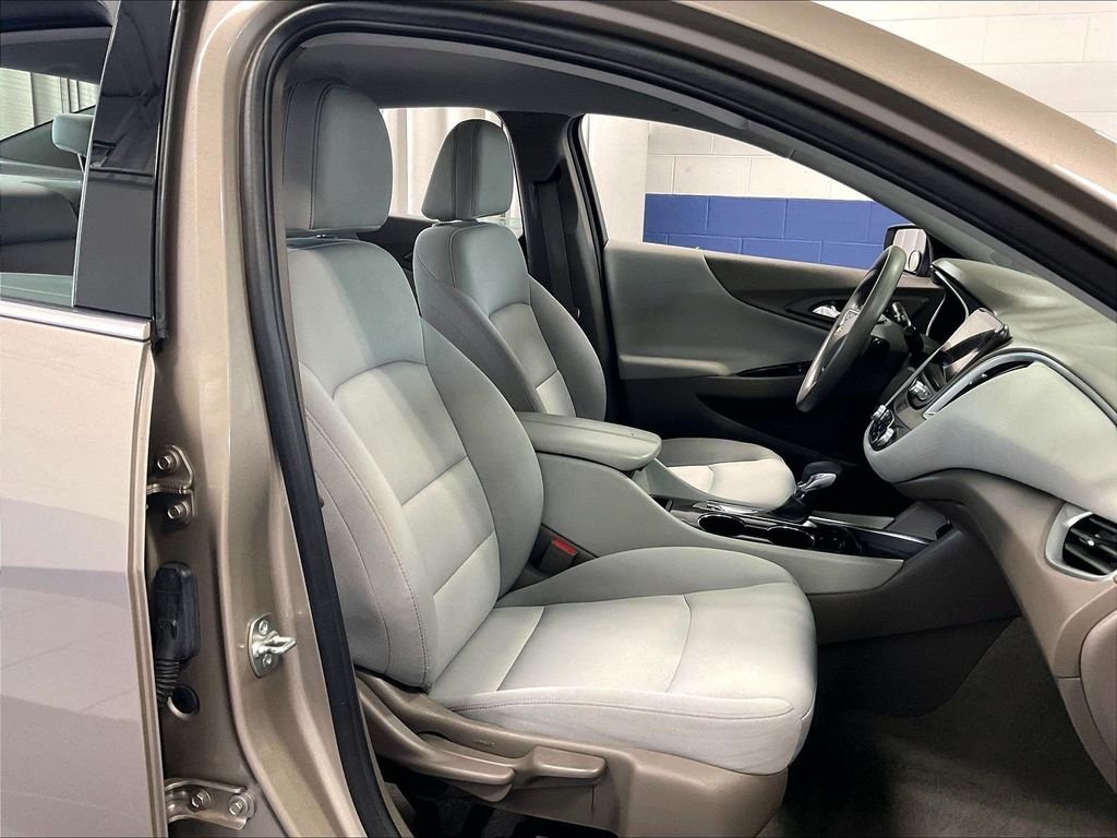 Used 2024 Gray Chevrolet LT image 11