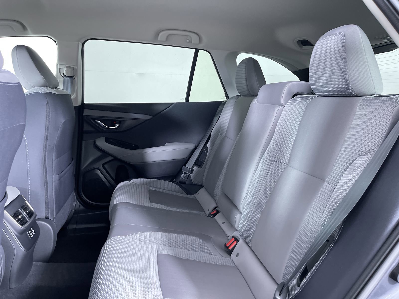 2025 Subaru Outback Premium - Photo 21